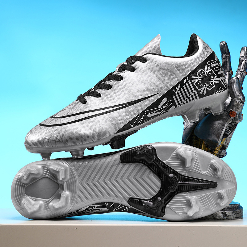Cross-border delivery of new football shoes for men and women, low-top long-studded AG artificial turf TF cleats, professional football shoes for students