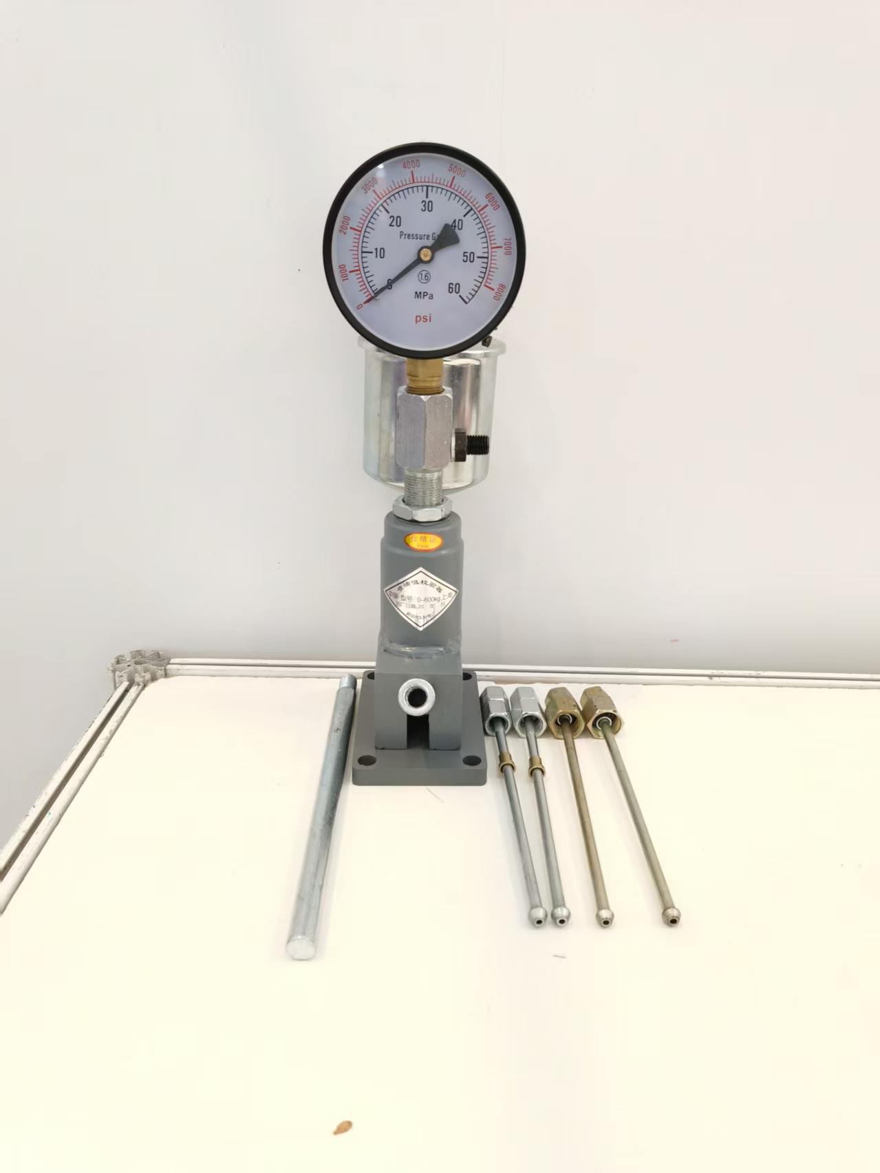 Injector hand pressure tester, automobile and tractor diesel engine injector calibrator, experimental atomization bench tester