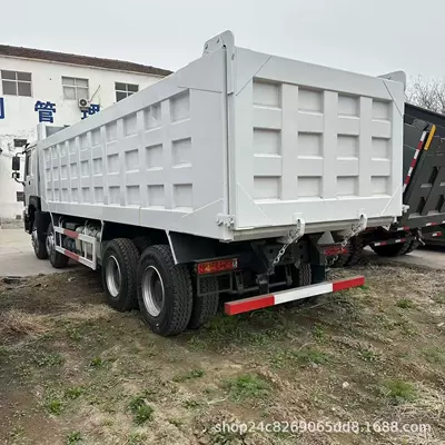 Exported Sinotruk Howo 12-Wheel Dump Yük maşınları