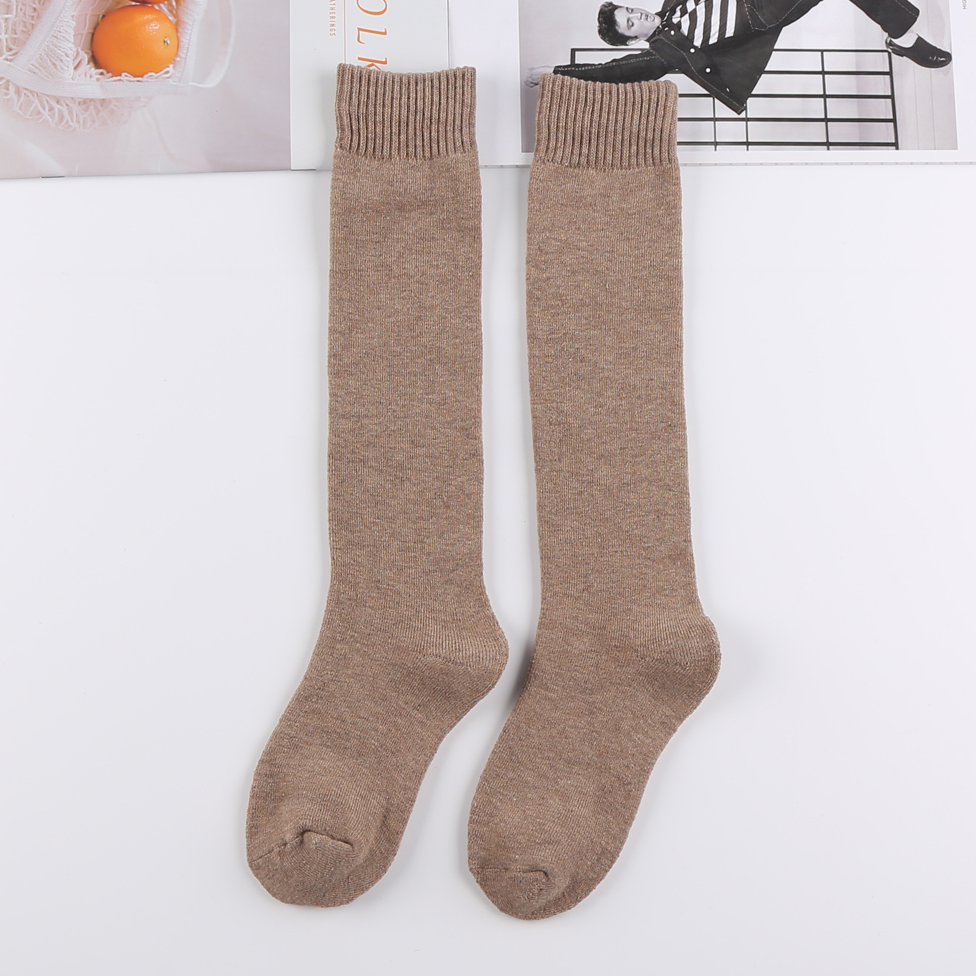 Zhuji calcetines de pantorrilla de otoño e invierno calcetines de mujer jk calcetines de pierna adelgazantes calcetines de algodón cálido de color sólido calcetines de felpa gruesos con forro polar