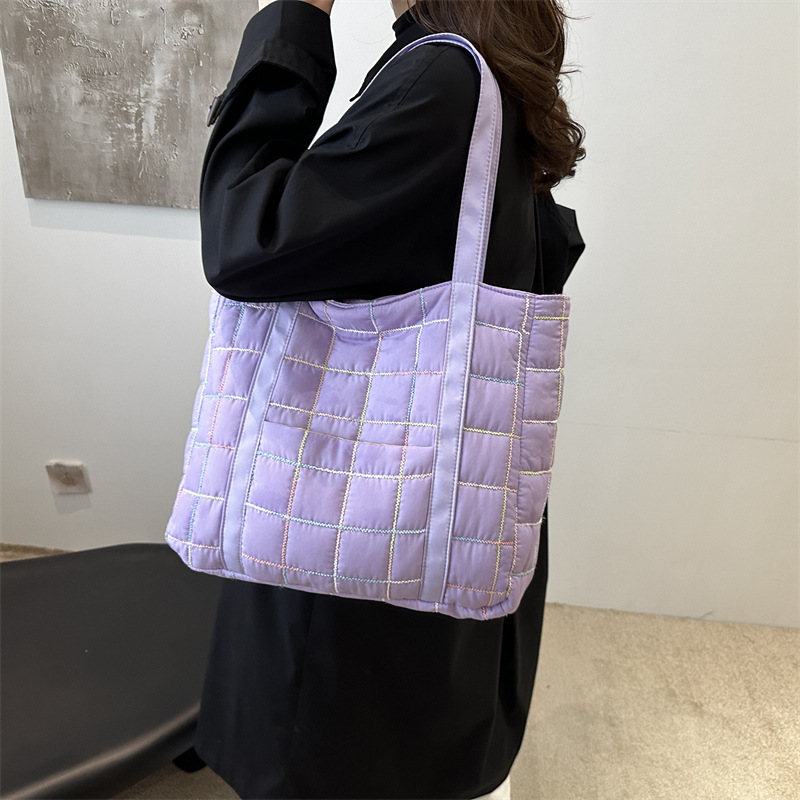 Bolsas de moda de gran capacidad de invierno 2024 nuevos versátiles este año populares bolsas de viaje coreanas para mujeres