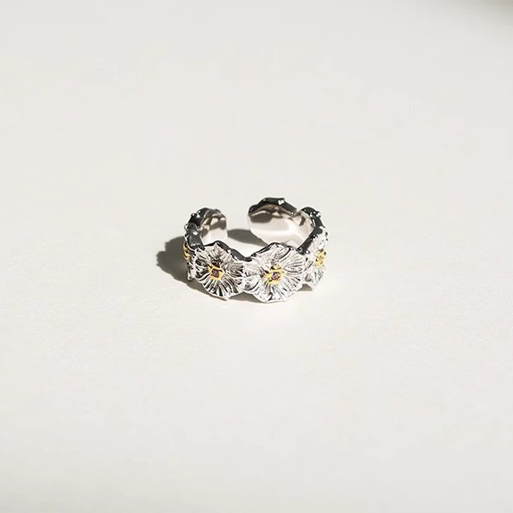 Xiaohongshu 新製品 S925 スターリングシルバーリング女性の夏インスタイルハイエンドニッチライト高級非退色シルバージュエリー|undefined
