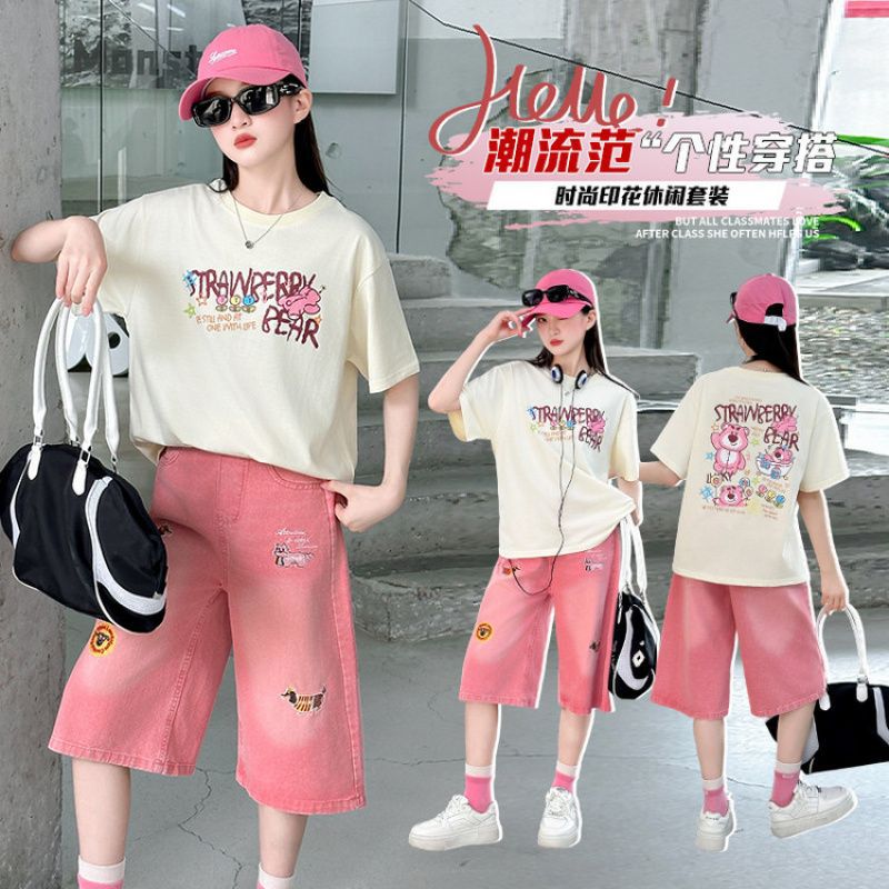 品质原创大量现货莓熊T袖加绣花牛仔彩裤