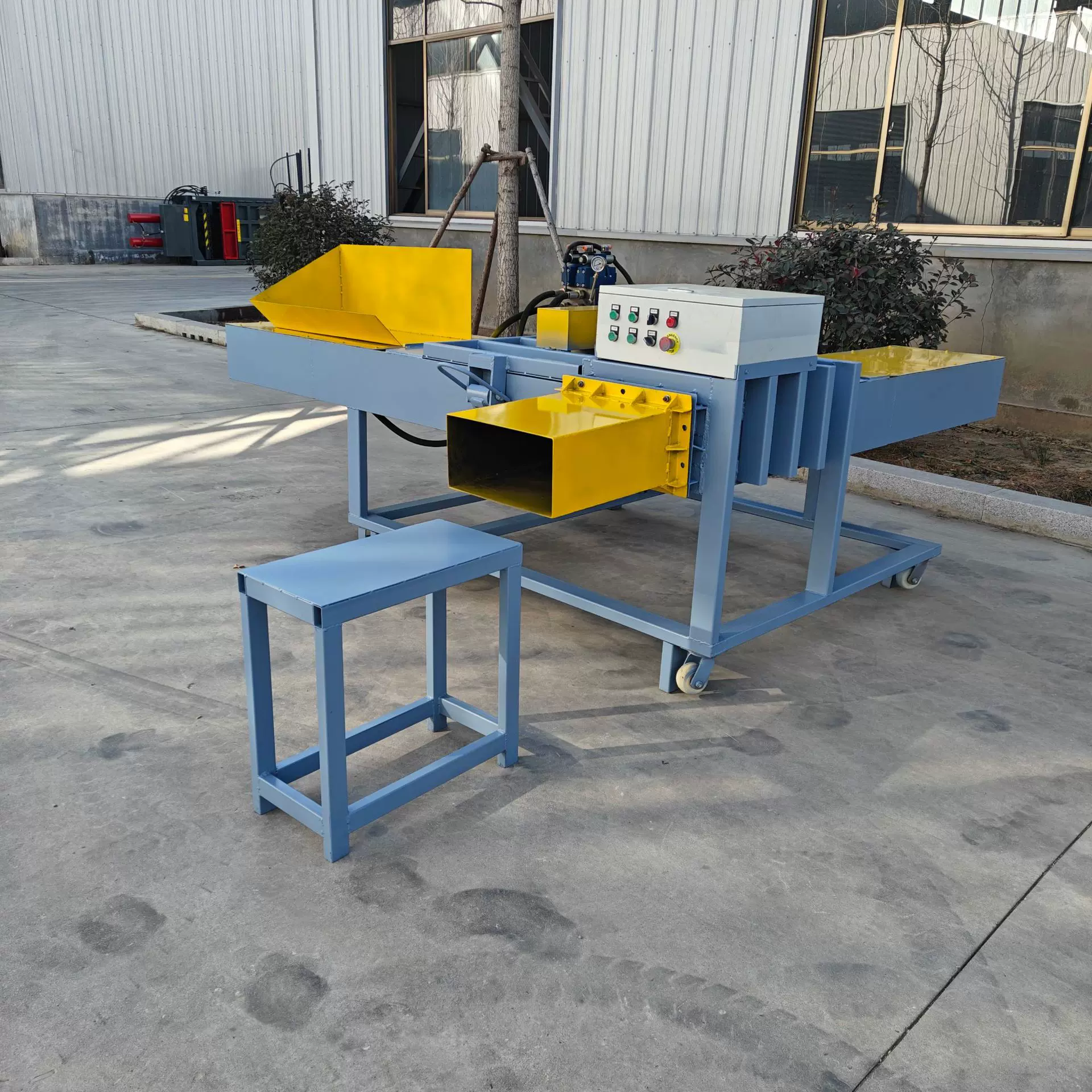 20公斤擦机布废旧布料半自动称重打包机定制款液压打包套袋设备