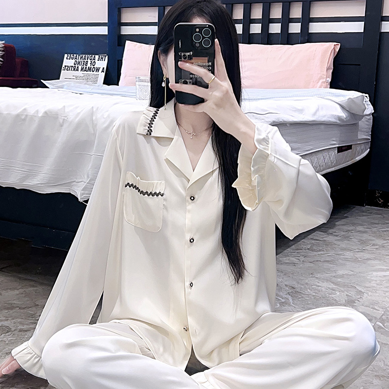 아이보리 화이트