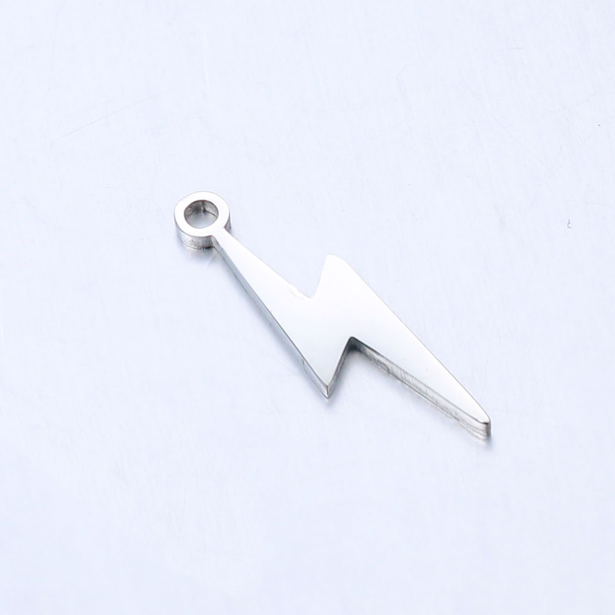 DOOYIO 5 Stück/Set Edelstahl Hochwertiger Blitz-Anhänger DIY Persönlicher Einfacher Blitzförmiger Anhänger Zubehör – Detail 7