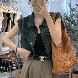 牛仔马甲背心女夏季2026新款洋气高端别致时髦马夹薄款无袖上衣女