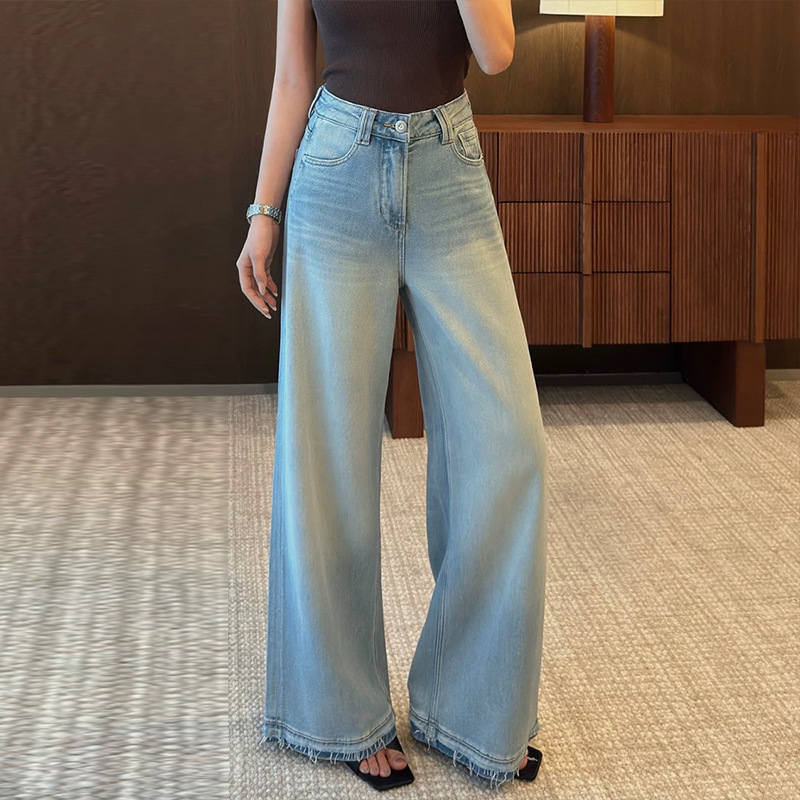 Italian Hm Light Blue High-Waisted Wide-Leg Jeans for Women, New Style, Loose Fit, Slimming, Drapey, Frayed Hem, Floor-Length Pants Italian Hm Light Blue High-Waisted Wide-Leg Jeans for Women, New Style, Loose Fit, Slimming, Drapey, Frayed Hem, Floor-Length Pants