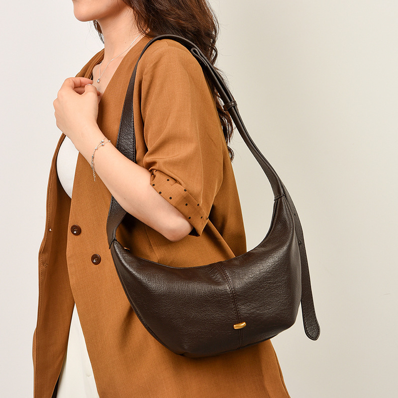 Bags cross-border women's bag 2026 new fashion trend crossbody bag hobo bag light luxury retro shoulder underarm bag Bags cross-border women's bag 2026 new fashion trend crossbody bag hobo bag light luxury retro shoulder underarm bag