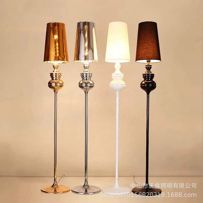 Simple Nordic Bedroom Living Room Floor Lamp Spanish Guardian Golden Black and White Silver Gourd Hotel Floor Lamp