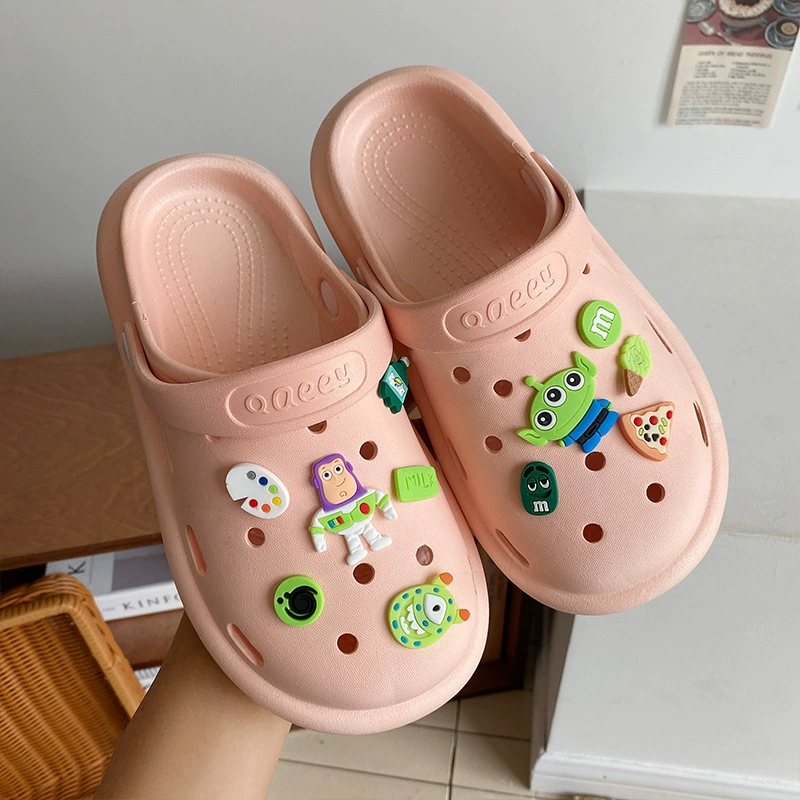 Летняя верхняя одежда для женщин Dly Croc Shoes, новые с толстой подошвой пляжные нескользящие милые баотоу тапочки