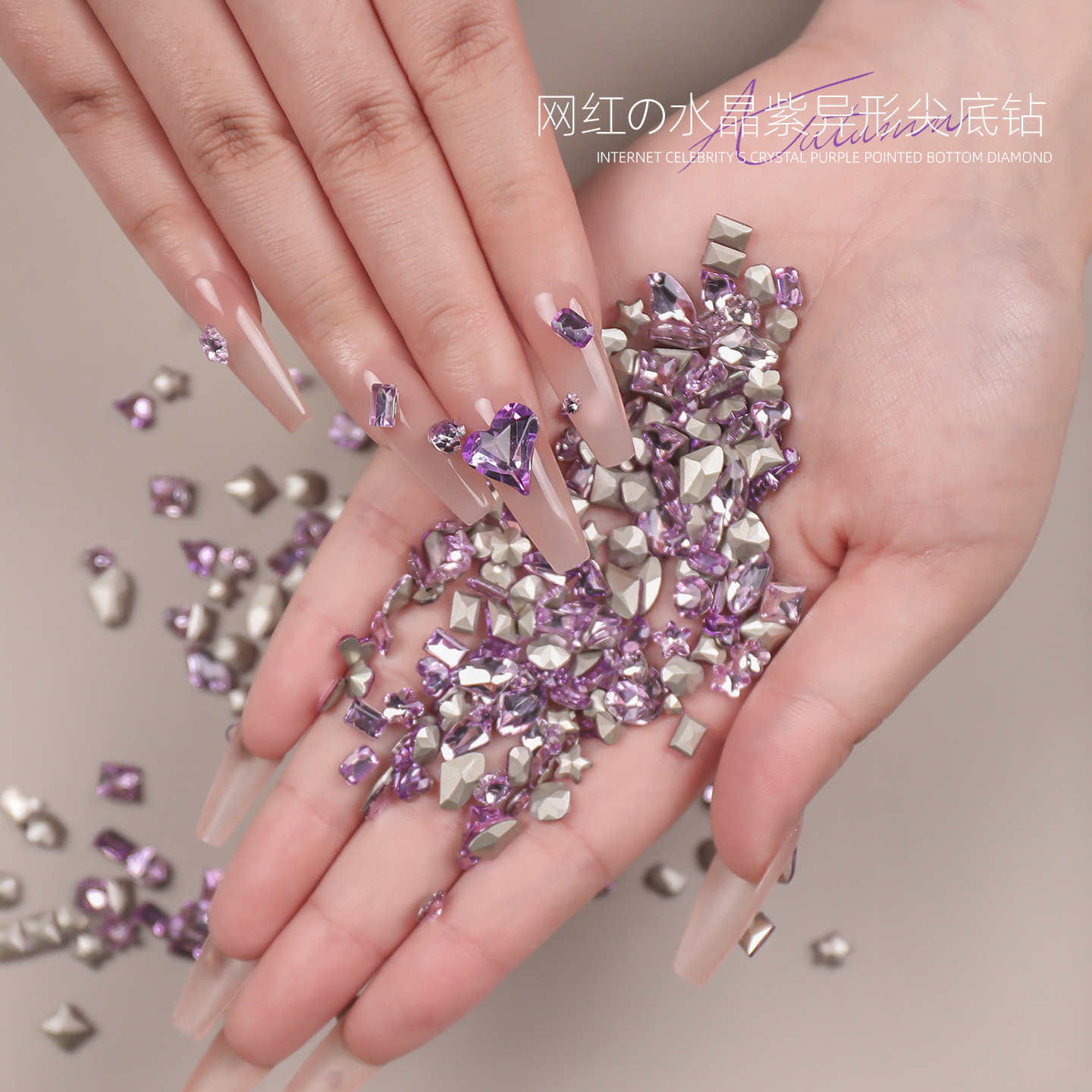 Red de celebridades estilo caliente cristal morado claro diamante de uñas en forma especial fondo puntiagudo pequeño super flash red roja mezcla accesorios de diamantes de uñas al por mayor