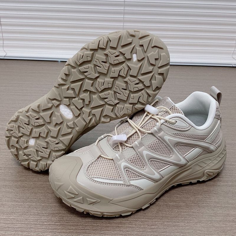 White / 39