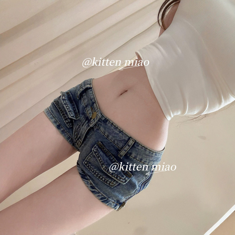 Plus-Size American Vibe Retro Spicy Girl Side Slit Zipper Denim Shorts for Women, New Summer Low-Waist Hip-Hugging Hot Pants Plus-Size American Vibe Retro Spicy Girl Side Slit Zipper Denim Shorts for Women, New Summer Low-Waist Hip-Hugging Hot Pants