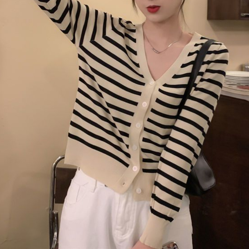 2023 early autumn long-sleeved sweater women's clothing new style outer wear slim collar western style striped cardigan top 2023 early autumn long-sleeved sweater women's clothing new style outer wear slim collar western style striped cardigan top