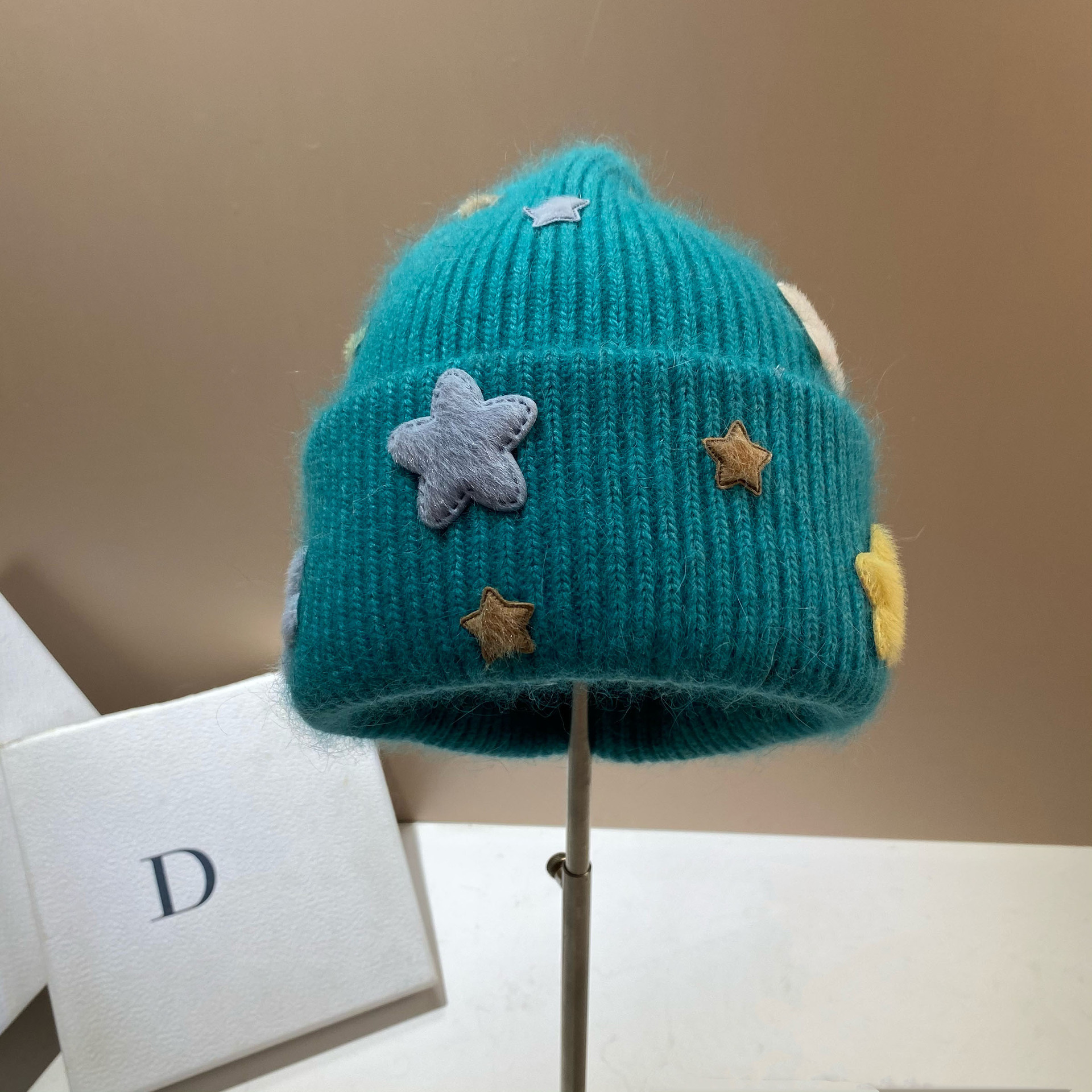 Gorro beanie de punto para mujer de pelo de conejo invierno_voghion.com