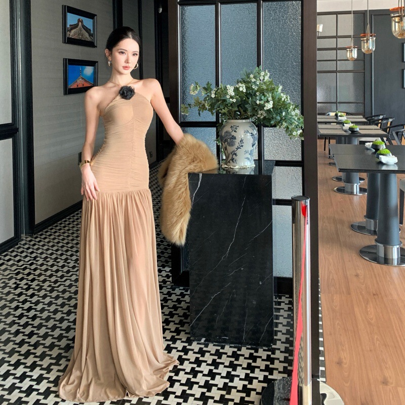 Urban Khaki Patchwork Dress with a Cinched Waist, Tight-Fitting Birthday Gown, Elegant Ladylike Spaghetti Strap Long Dress with a Socialite Vibe