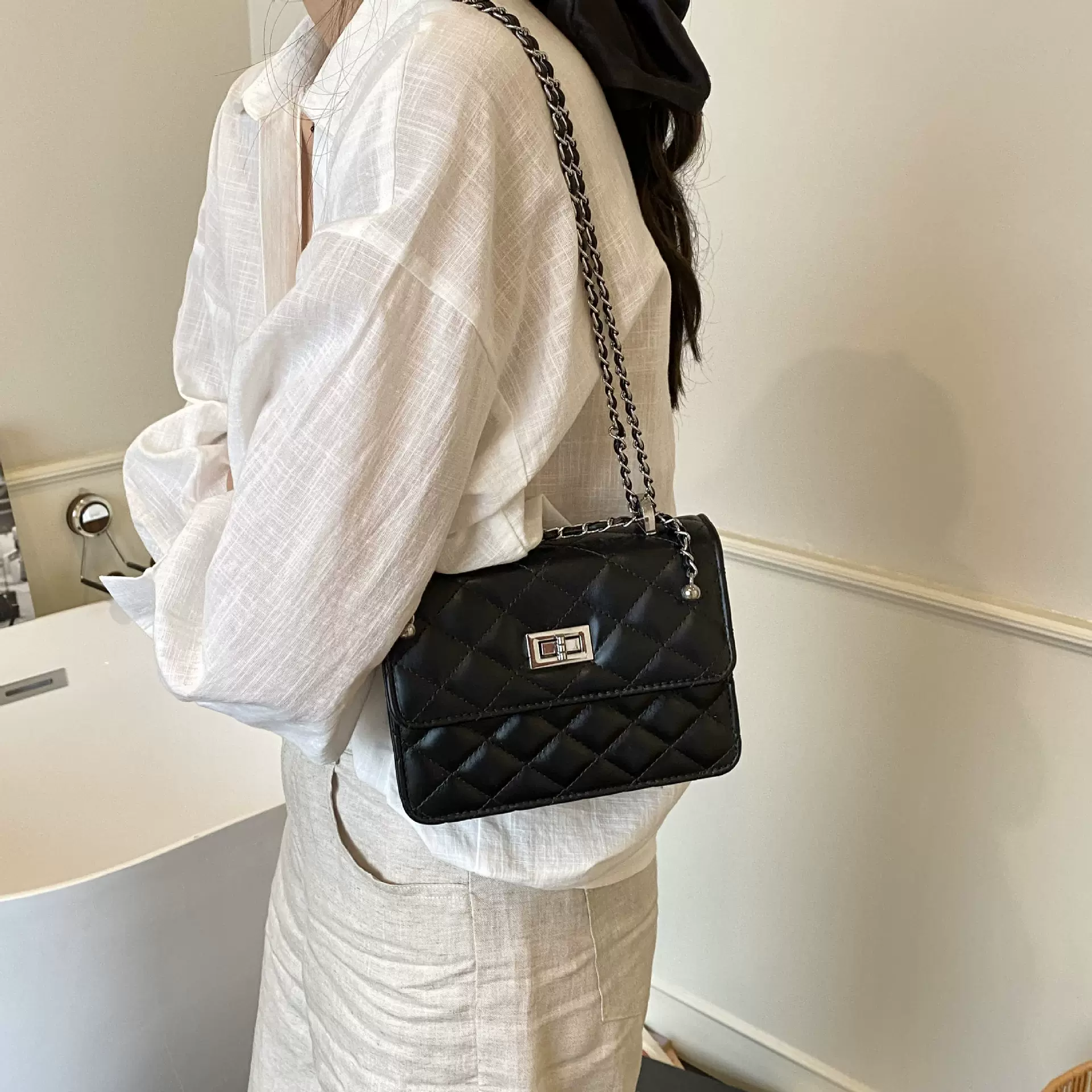 2025新款感菱格绣线小方包女包森萌潮流时尚气质链条斜挎包单肩包