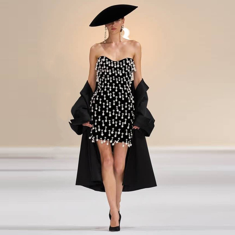 New European and American Sexy Strapless Heavy Beaded Tassel Rhinestone Bandage Dress Party Cocktail Short Dress New European and American Sexy Strapless Heavy Beaded Tassel Rhinestone Bandage Dress Party Cocktail Short Dress