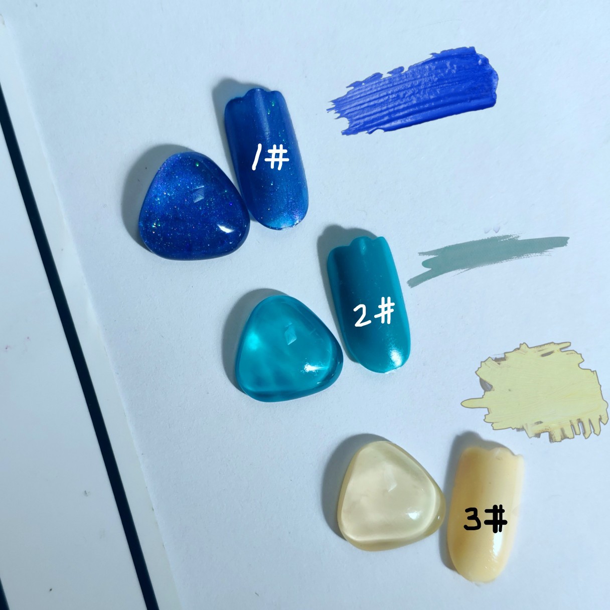 1000顆甲片新款 三角形美甲飾品 塗色打板展示背景玻璃色卡珠透明