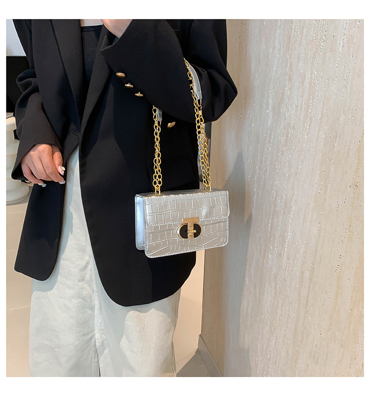 Fashion chain lock handbag 2024 new shiny stone pattern small square versatile and stylish single shoulder crossbody bag_voghion.com