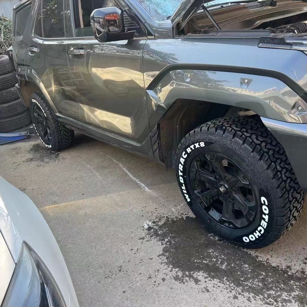 Off-Road Tires Lt255/50R20 Thickened Off-Road at Tires for Trumpchi Gs8, Teramont, Explorer, and Similar Models 255/50R20