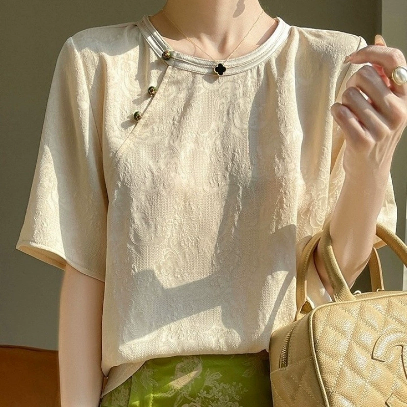 Лето 2025, новый стиль, топы в национальном стиле из шелкового шелка с круглым вырезом, элегантная профессиональная одежда для женщин, универсальные и стильные подтяжки для женщин.