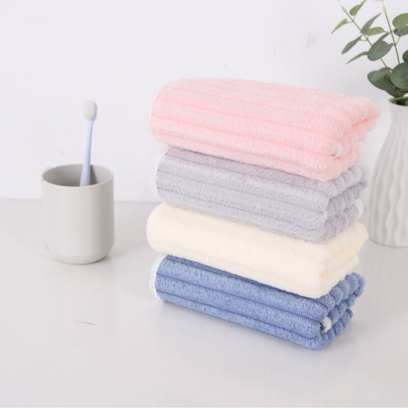 Coral Fleece Striped Towel Candy Strip Soft Bath Towel for Girls, Quick-Drying, Thickened, Absorbent, Non-Shedding, for Home Use