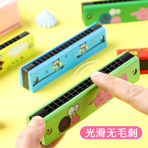 Beginner wooden painted harmonica children's 16-hole wind instrument early education enlightenment kindergarten toy award wholesale