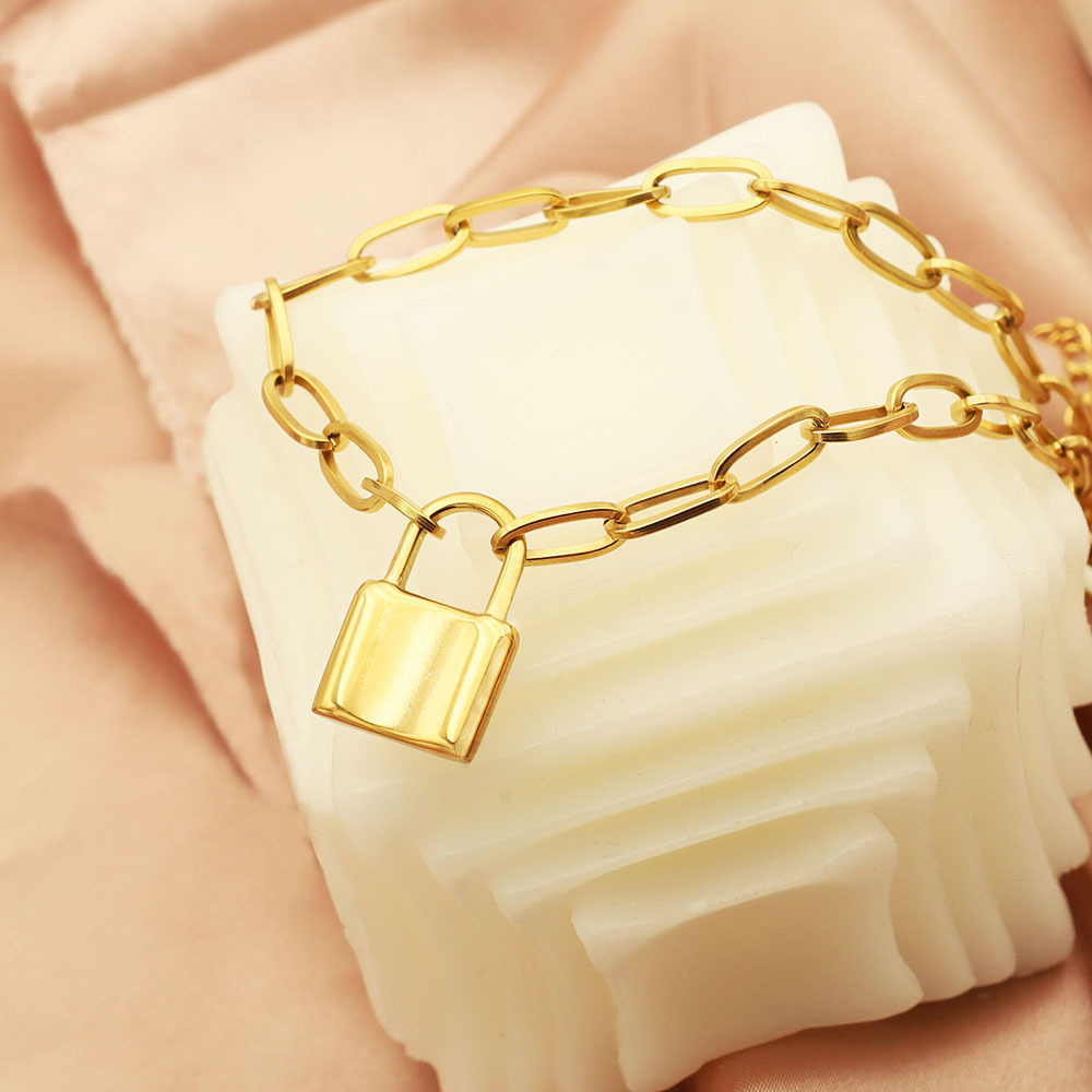 Transfronterizo europeo y americano Venta caliente vintage titanio acero cerradura colgante collar femenino punk estilo temperamento grueso cadena joyería 18K oro