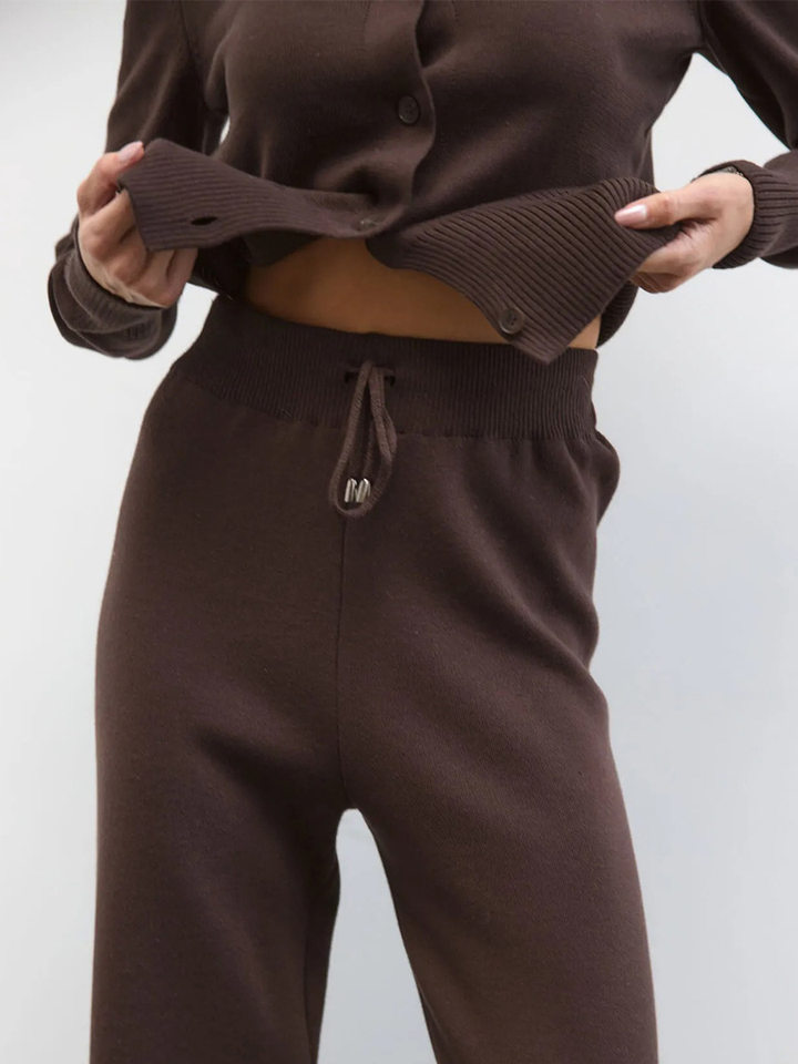 Bộ đôi áo len dệt kim cổ tròn tay dài và quần ống rộng cạp cao dây rút phong cách casual — Màu cà phê, Màu trắng, Màu xanh dương chi tiết 20