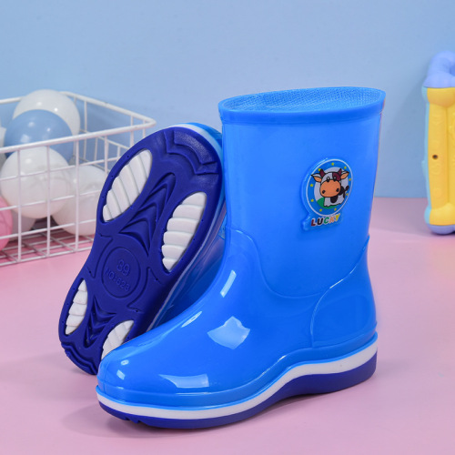 Cartoon children's rain boots, comfortable waterproof children's rain shoes with cotton for warmth, rubber water shoes and rain boots, factory wholesale