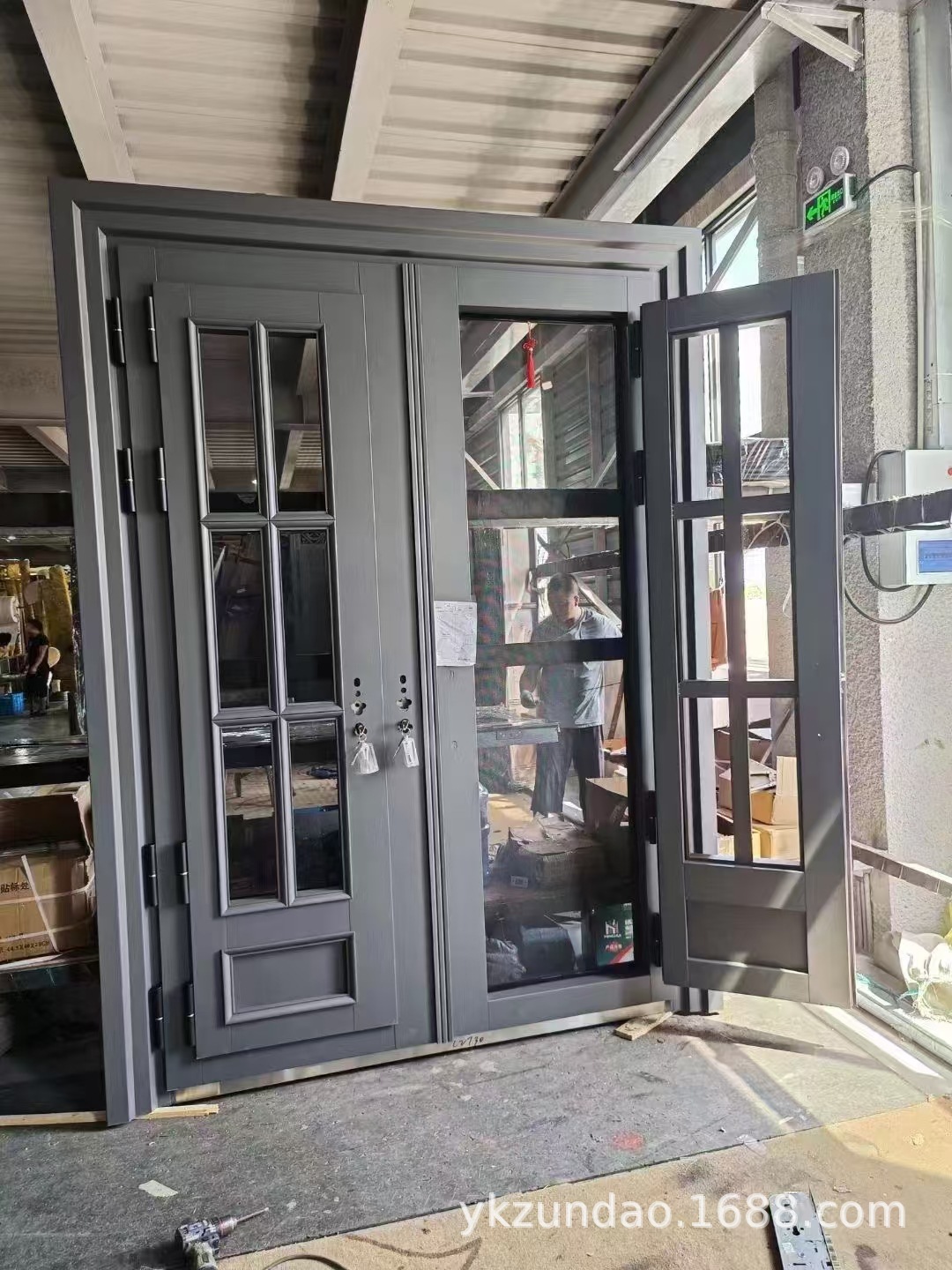 非标锌合金复合门