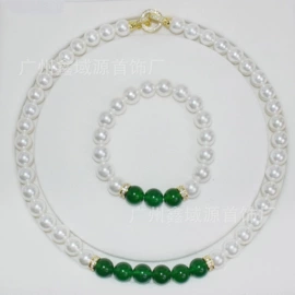 项链;耳钉;玛瑙项饰