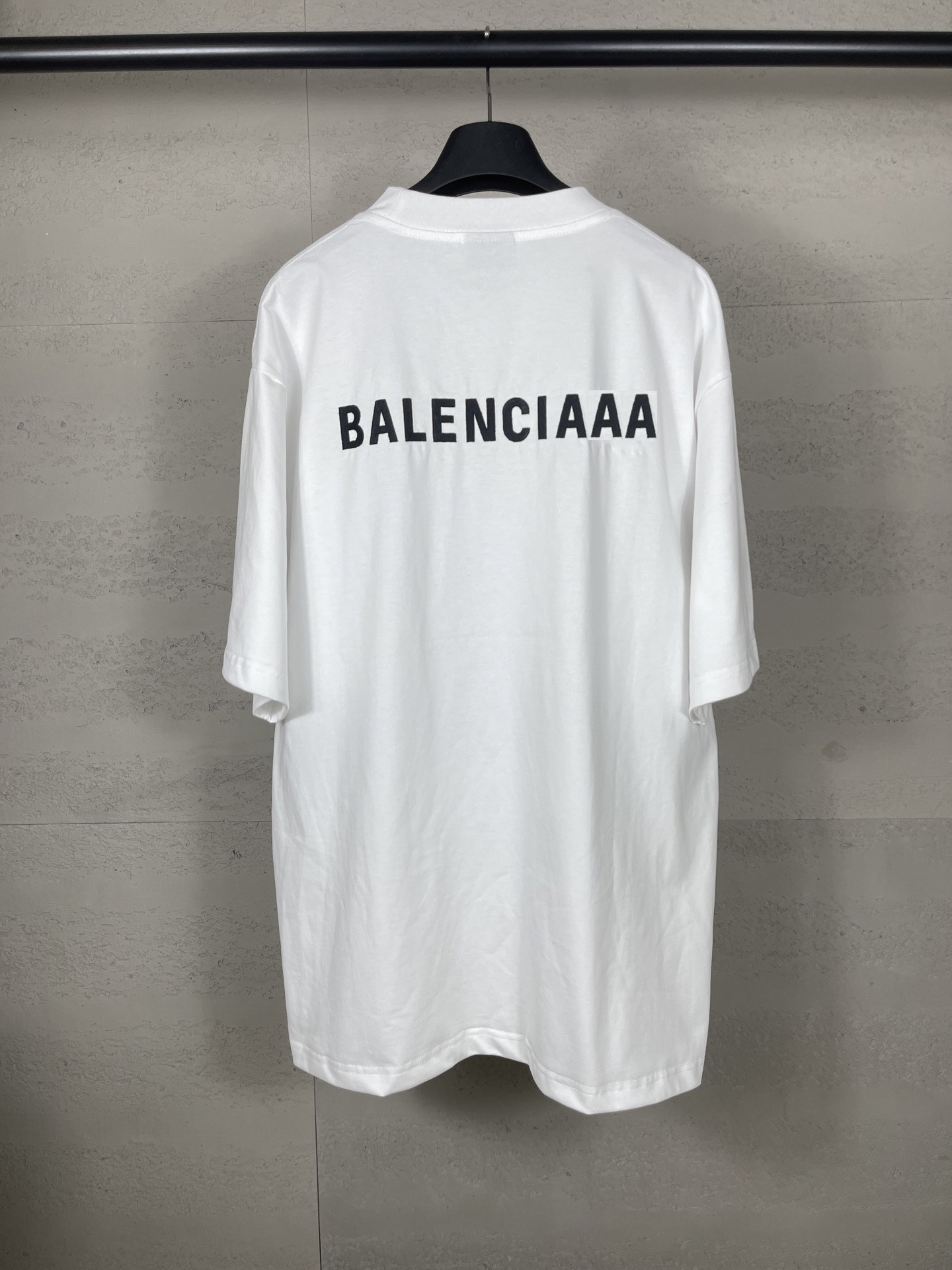 Camiseta de Algodón con Bordado Clásico de Letras de París al Frente y Atrás, Corte Holgado Unisex para Hombre y Mujer