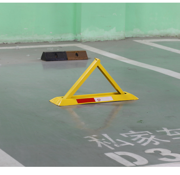 New thickened triangular parking lock, wholesale from manufacturer, garage anti-occupation device, anti-collision parking post, pressure-resistant lock