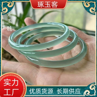 油青绿翡翠色玉髓细圆条美人镯女款只此青绿冰透玛瑙手镯批发