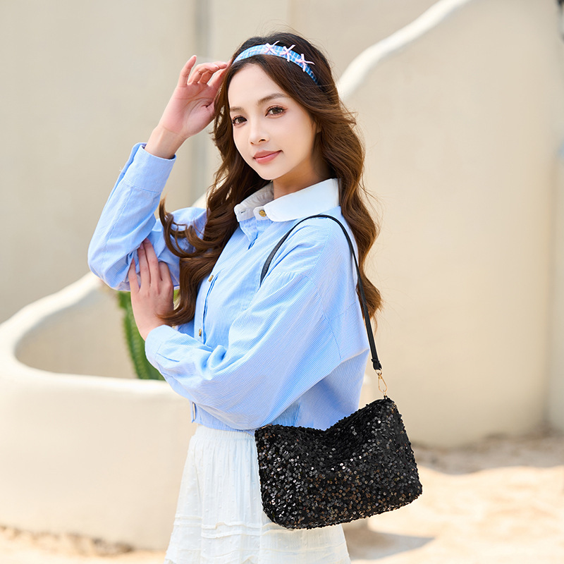 2025 bolsos populares de mujer nueva versión coreana bolsos de mano simple esquinilla de mano bolsos de hombro bolsas de brazo