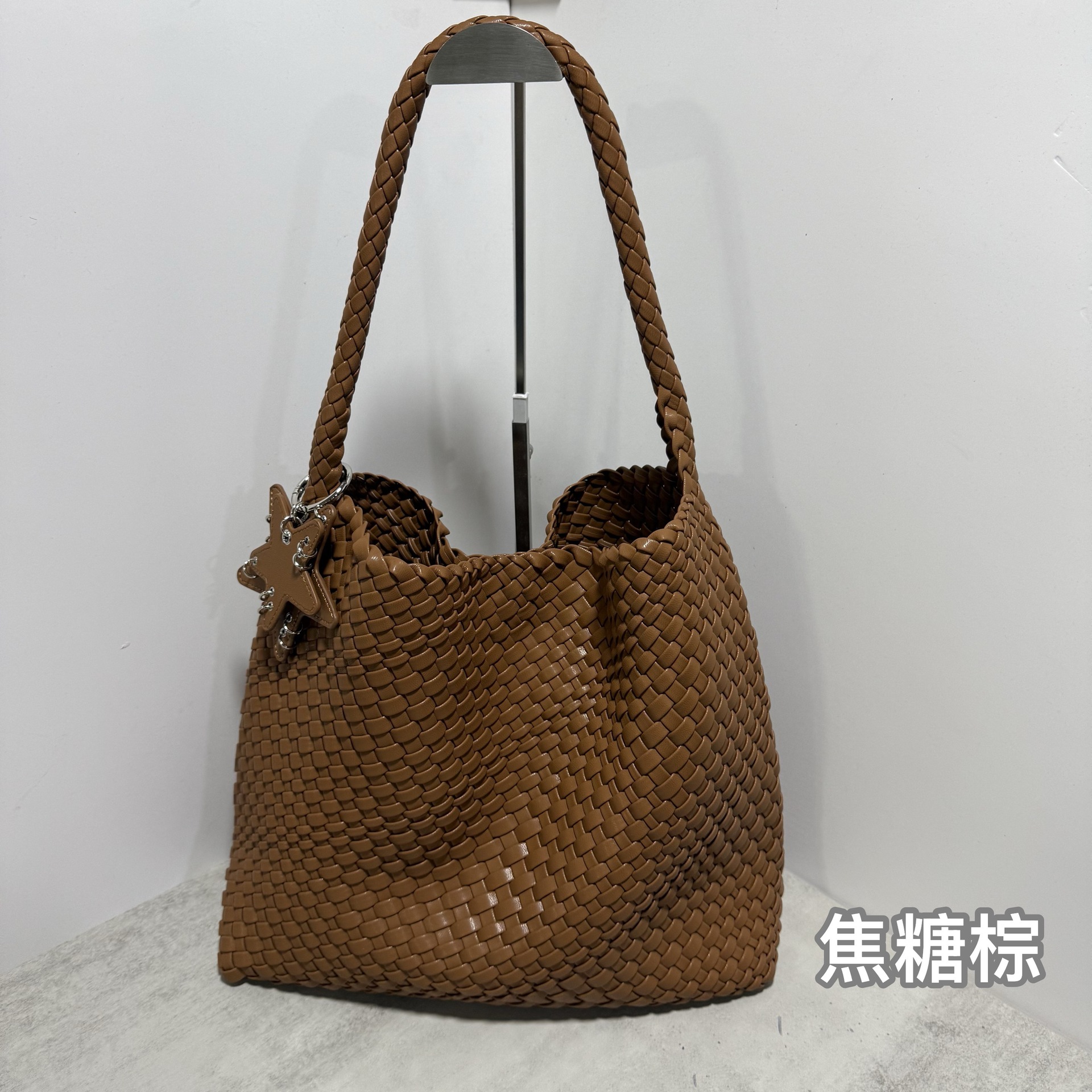 카라멜 브라운 L사이즈