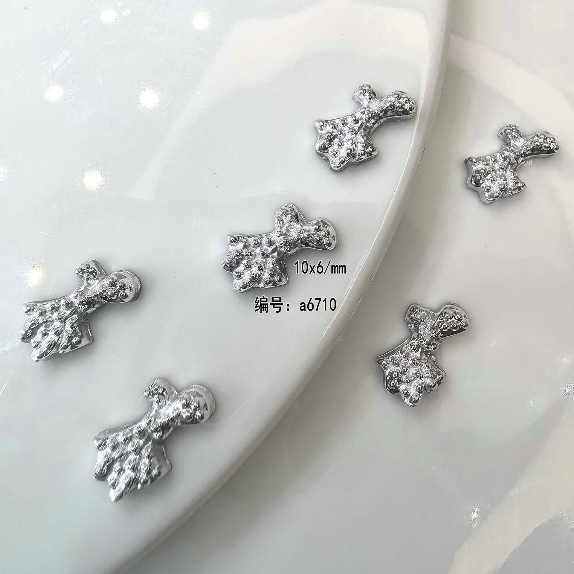 银色树脂美甲饰品批发法国德国意大利罗马尼亚西班牙欧洲跨境电商