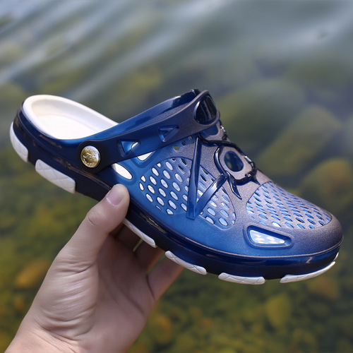 Cross-border summer new couple sandals breathable plus size men's beach hole shoes with cap and hollow jelly shoes