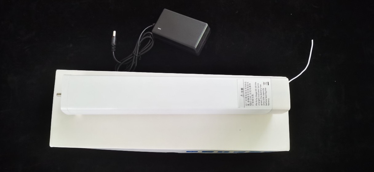 涂鸦Zigbee锂电池电动窗帘电机