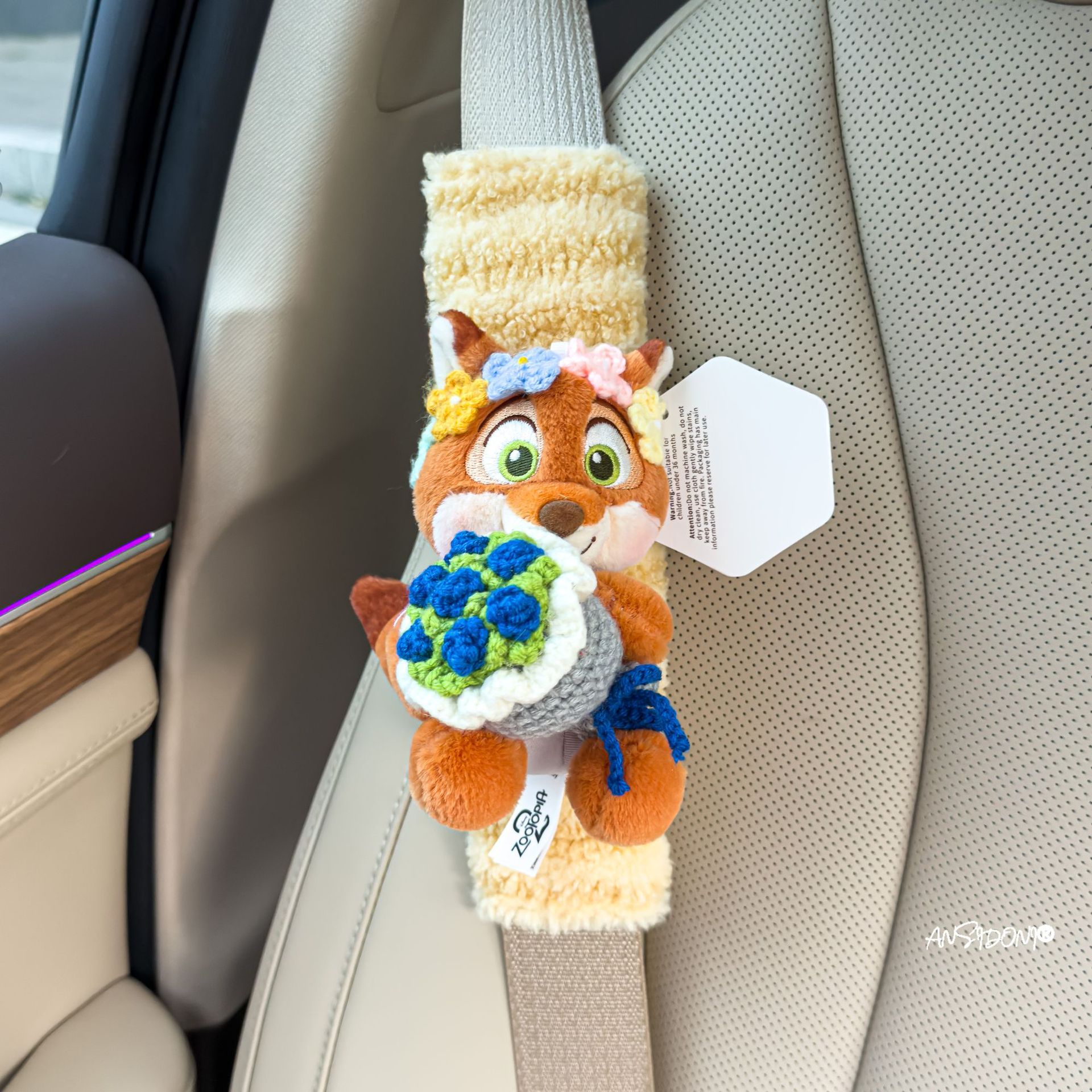 Zootopia Judy Nick Bouquet Car Seatbelt Shoulder Pad Car Seatbelt Cover Car Interior Decoration