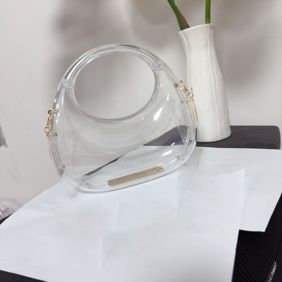 2025 Europa y los Estados Unidos nuevos productos transfronterizos bolsas de cena bolsas de moda meniscal bolsas de oro y plata ornamentos bolsas de cena bolsas de mano bolsas acrílicas