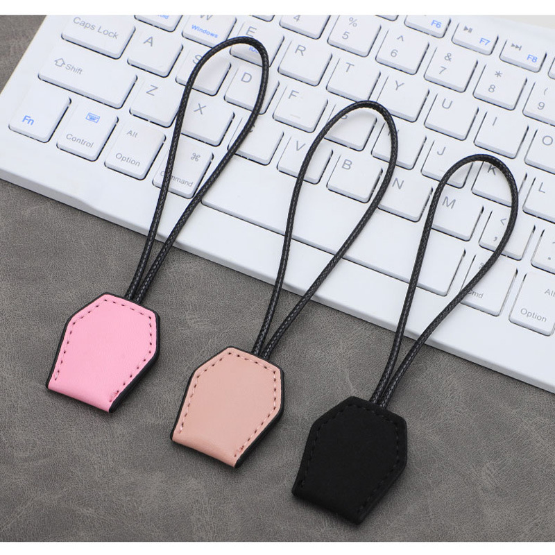 New Car Keychain for Girls and Couples, Niche Suitable for Bmw, Mercedes-Benz, Volkswagen, Internet Celebrity, High-End Simple Lanyard for Men