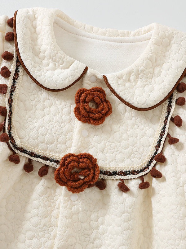 Mono de salida de primavera y otoño para bebés Estilo occidental de algodón puro de manga larga de doble capa de mameluco bebé niña de moda de un mes de edad cien días ropa image 4