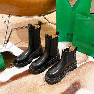 Full cowhide ~ leather hidden height Martin boots Women's British style mid-calf thick bottom women's boots cigarette holder Chelsea short boots