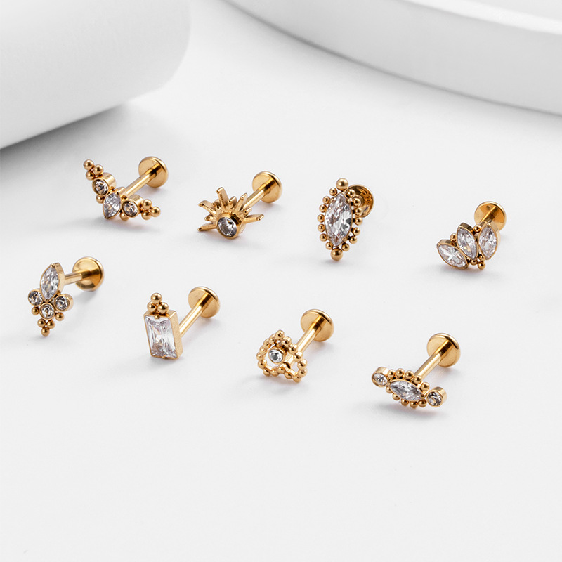 1 Piece Simple Style Heart Shape Crown Eye Inlaid Zircon Titanium Ear Studs display picture 5