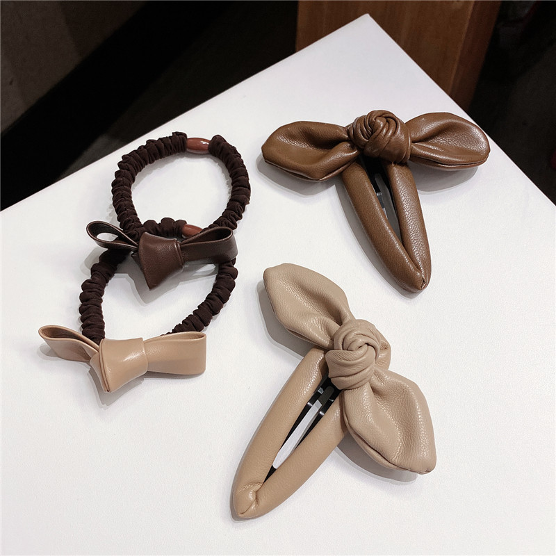 Classic Style Hair Band Korean Elegant Lady Hair Rope Handmade Pu Leather Bb Clip Hair Band Head Rope Female Hairpin display picture 7