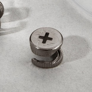 �F����һ���y����B�Ӽ��ݽz��ĸƫ��݆������ϰ�ʽ�k�����M�b